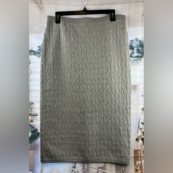 Michael Kors Size:L Women SWEATER SKIRT Metallic Silver Logo Knit Elastic Waist - Picture 1 of 10